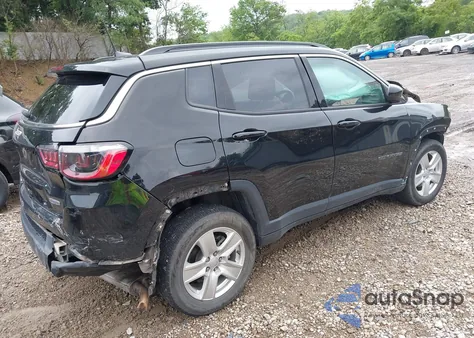 2022 Jeep Compass Latitude 4X4 из США, поврежденный, VIN 3C4NJDBB7NT152568